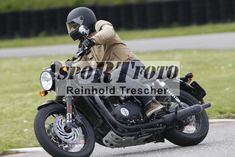 Archiv-2025/09 22.04.2025 Cornu Master School ADR/gruen-vert/44